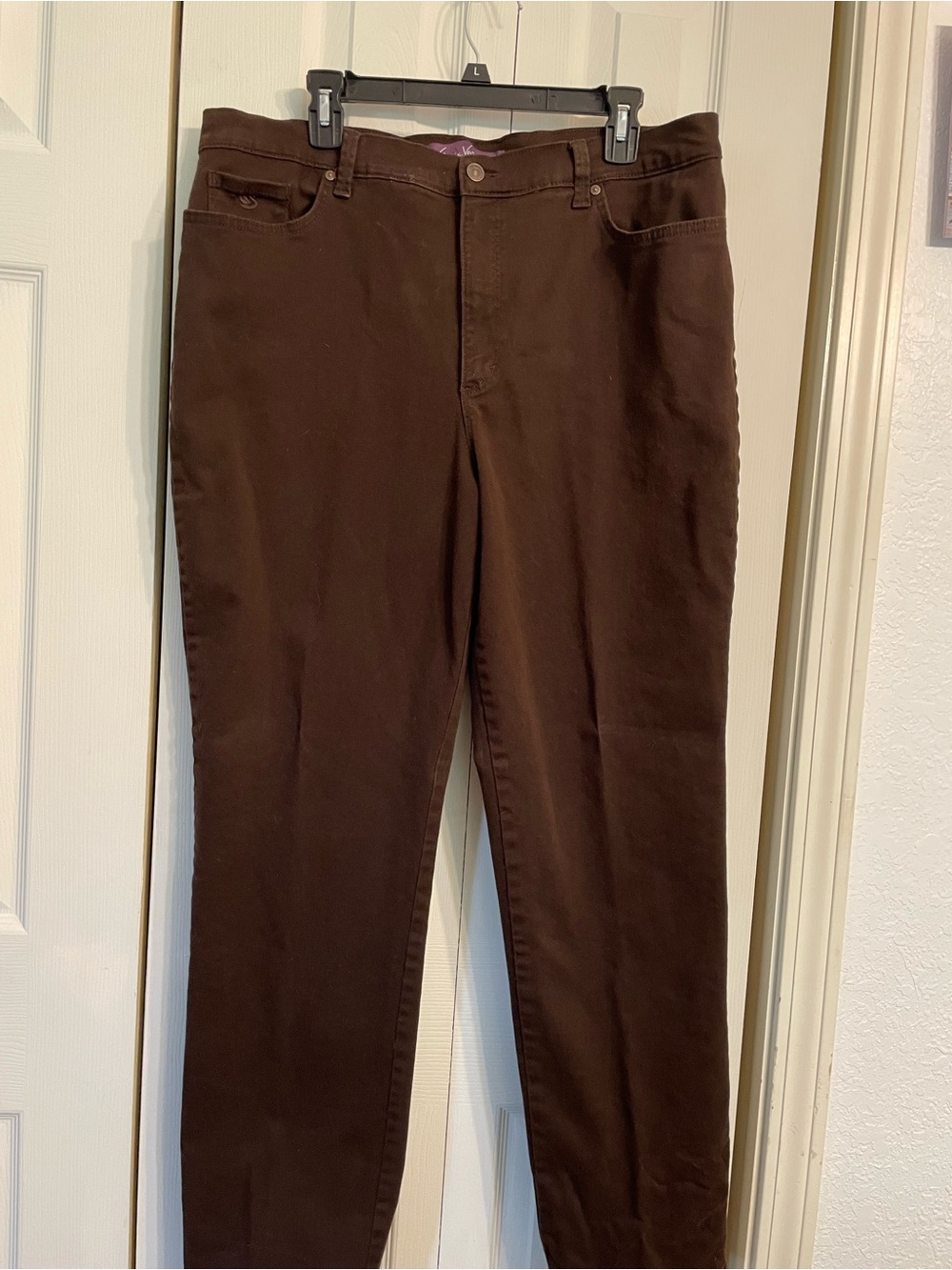 Gloria Vanderbilt Slim Straight Jeans in Dark Brown